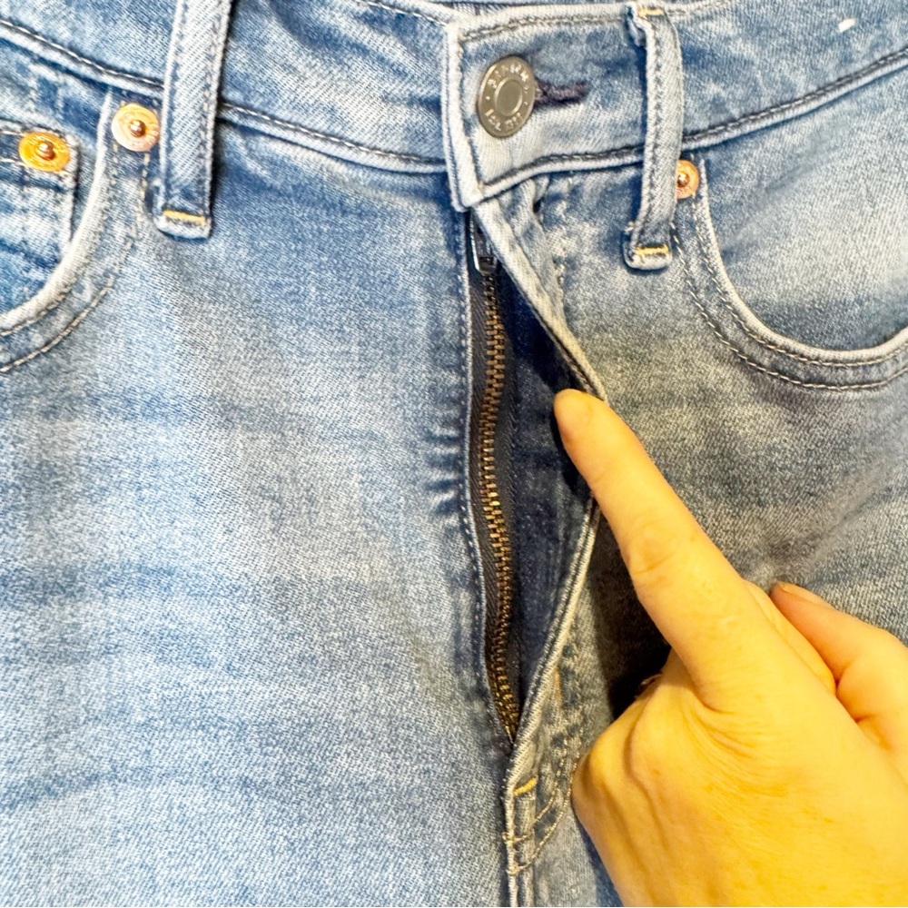 GAP | High Rise Patched '70s Flare Jeans in Medium Indigo Sz. 29 - Picture 6 of 10